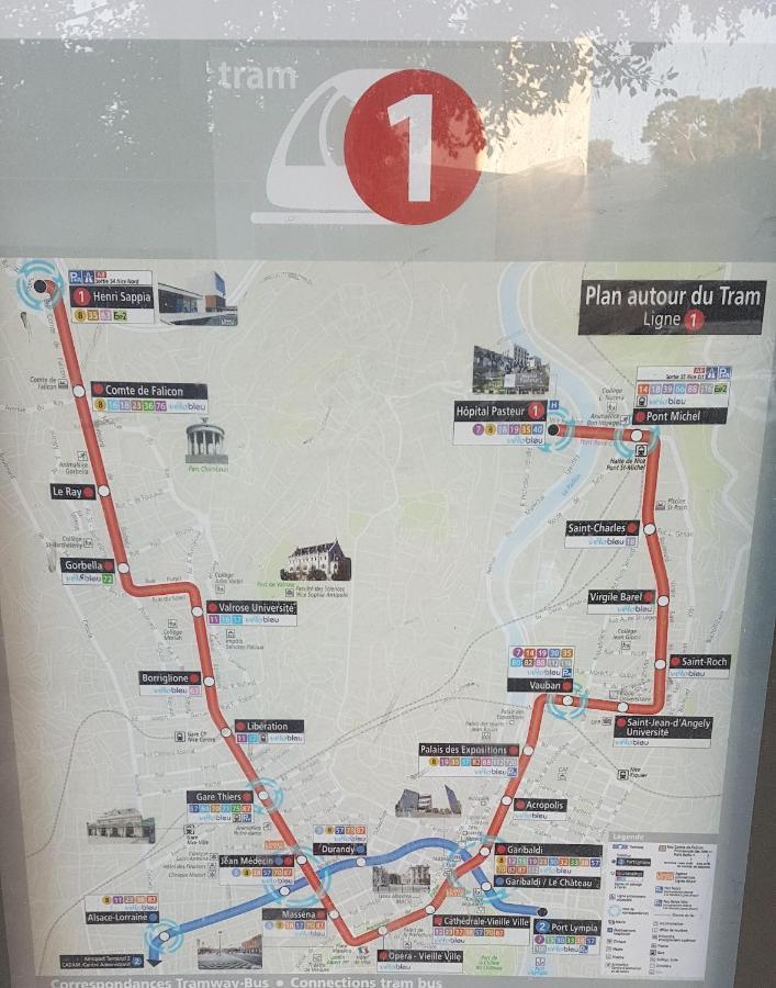 New cheap PRIVATE ROOM, KITCHEN ,TRAM on site, 12 minutes from nice train station with tram , beach in 17 min with tram , CHAMBRE PRIVÉE pas cher, cuisine équipée , tram sur place, à 12 min de la gare de Nice avec le tram, 17 min plage Extérieur photo