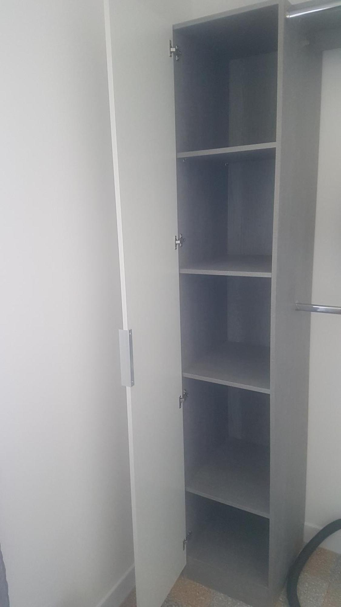 New cheap PRIVATE ROOM, KITCHEN ,TRAM on site, 12 minutes from nice train station with tram , beach in 17 min with tram , CHAMBRE PRIVÉE pas cher, cuisine équipée , tram sur place, à 12 min de la gare de Nice avec le tram, 17 min plage Chambre photo